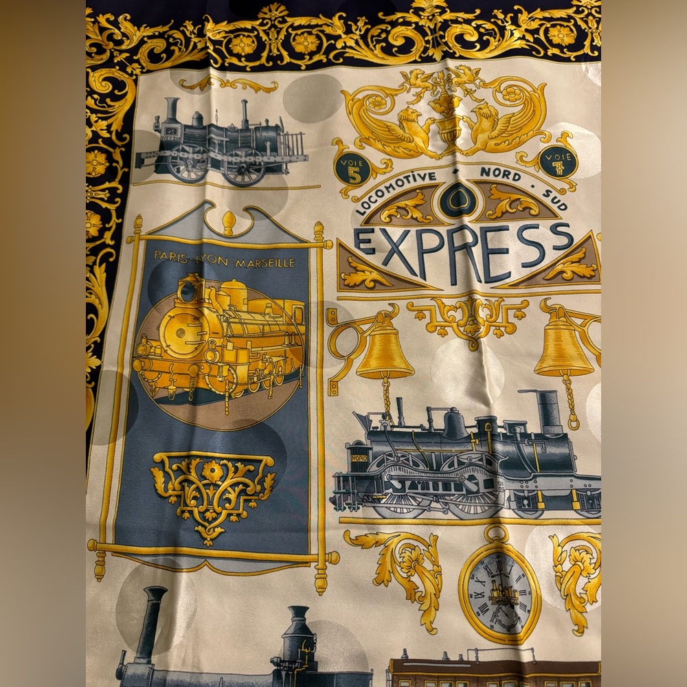 Celine train silk scarf - Picture 2 of 12
